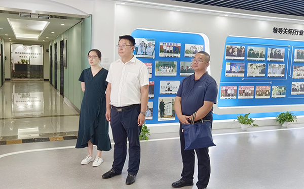 ȪC݅^(q)hMɆT^(q)L(zhng)־^r(nng)չd